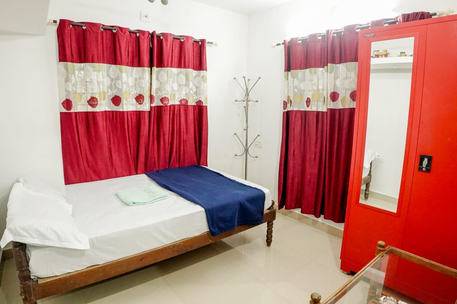 Koonamparayil Home Stay Munnar Anaviratty-Family Only Εξωτερικό φωτογραφία